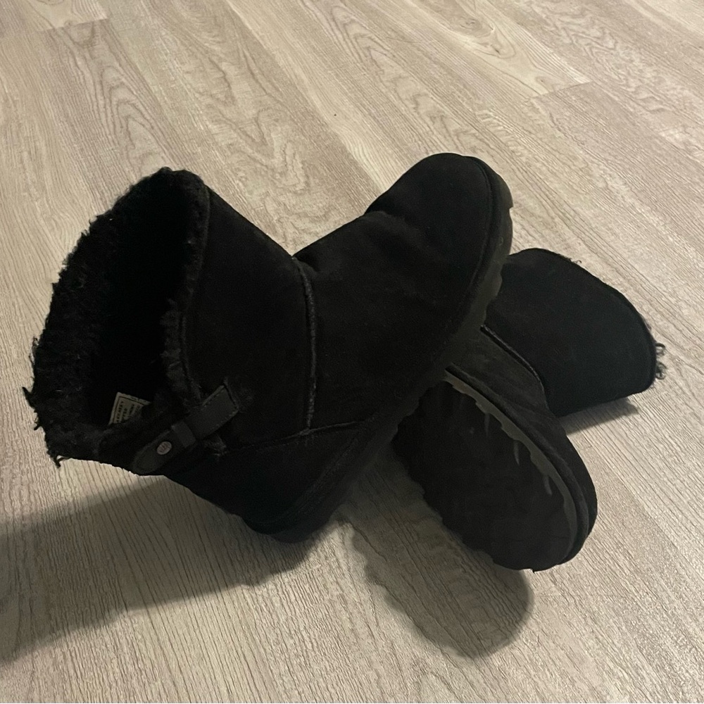 BearPaw Black Winter Boots